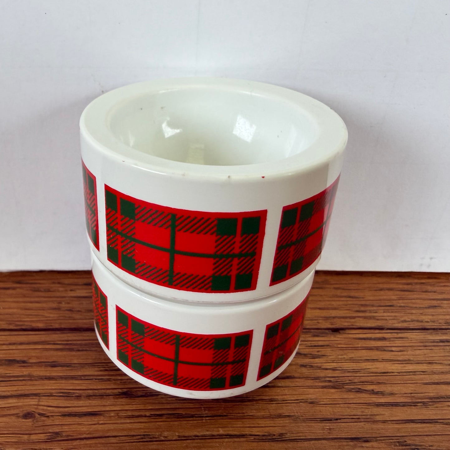 Vintage rood geruite eierdopjes