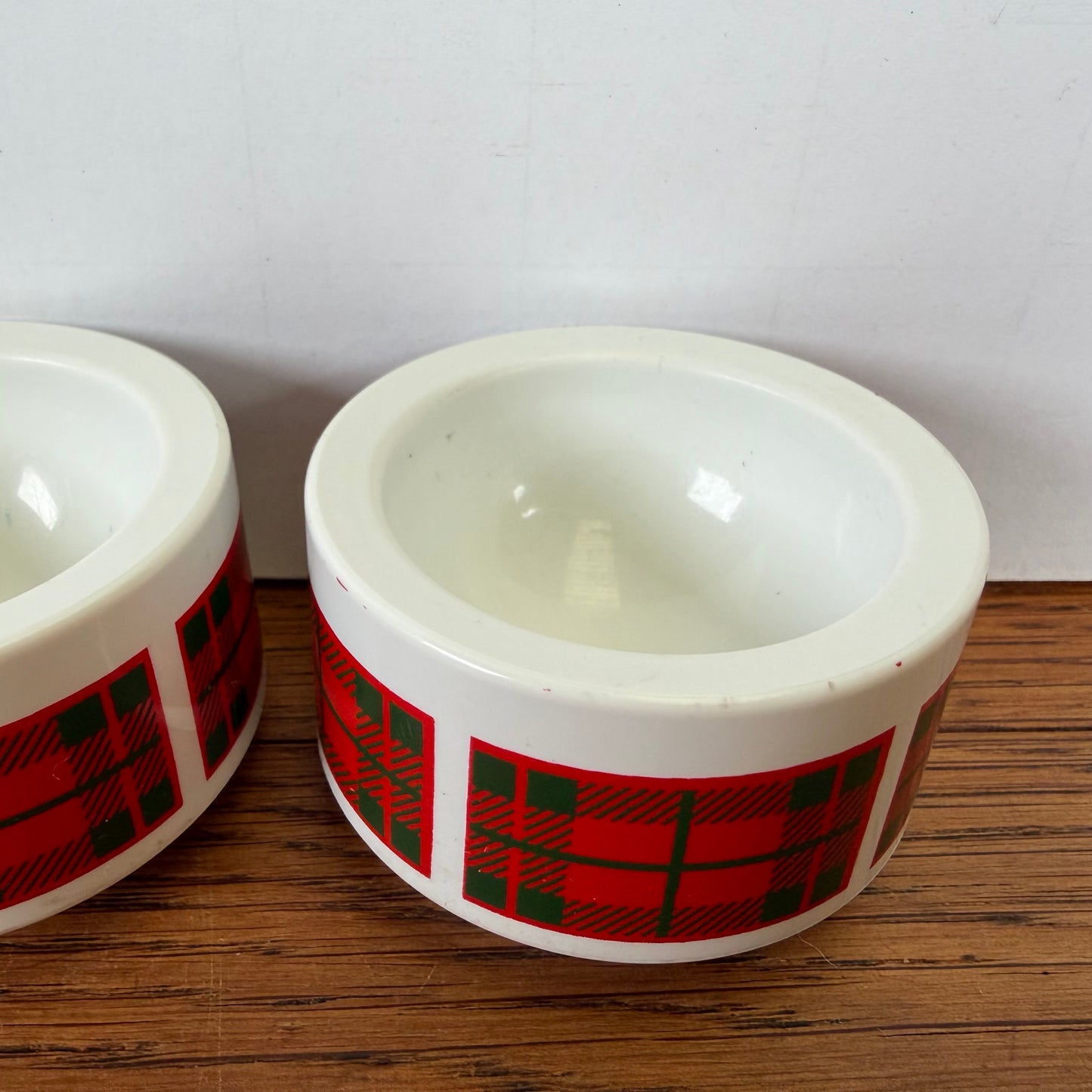 Vintage rood geruite eierdopjes