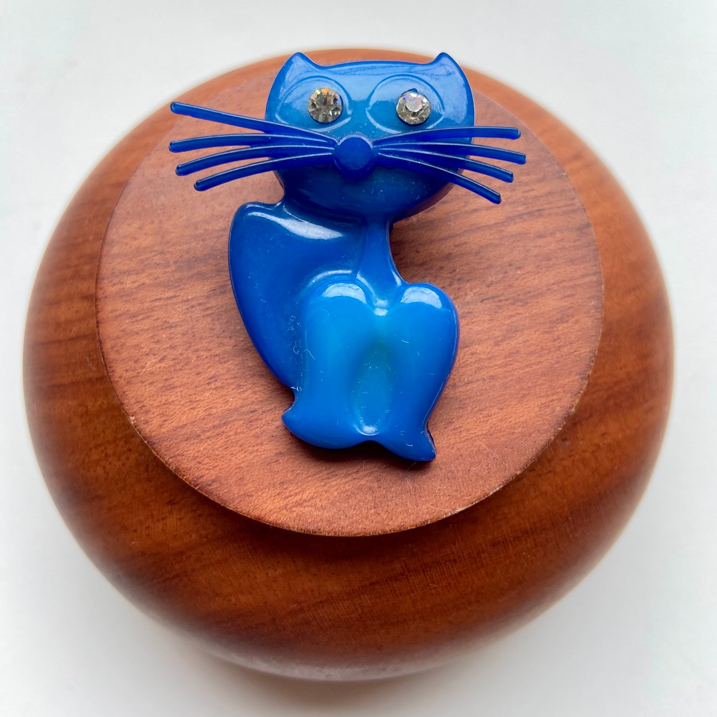 Vintage broche kat blauw
