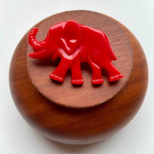 Vintage broche rode olifant