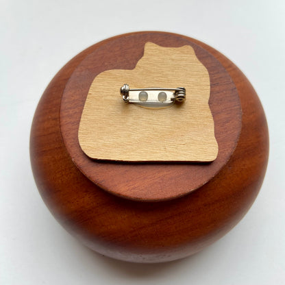 Houten broche kat
