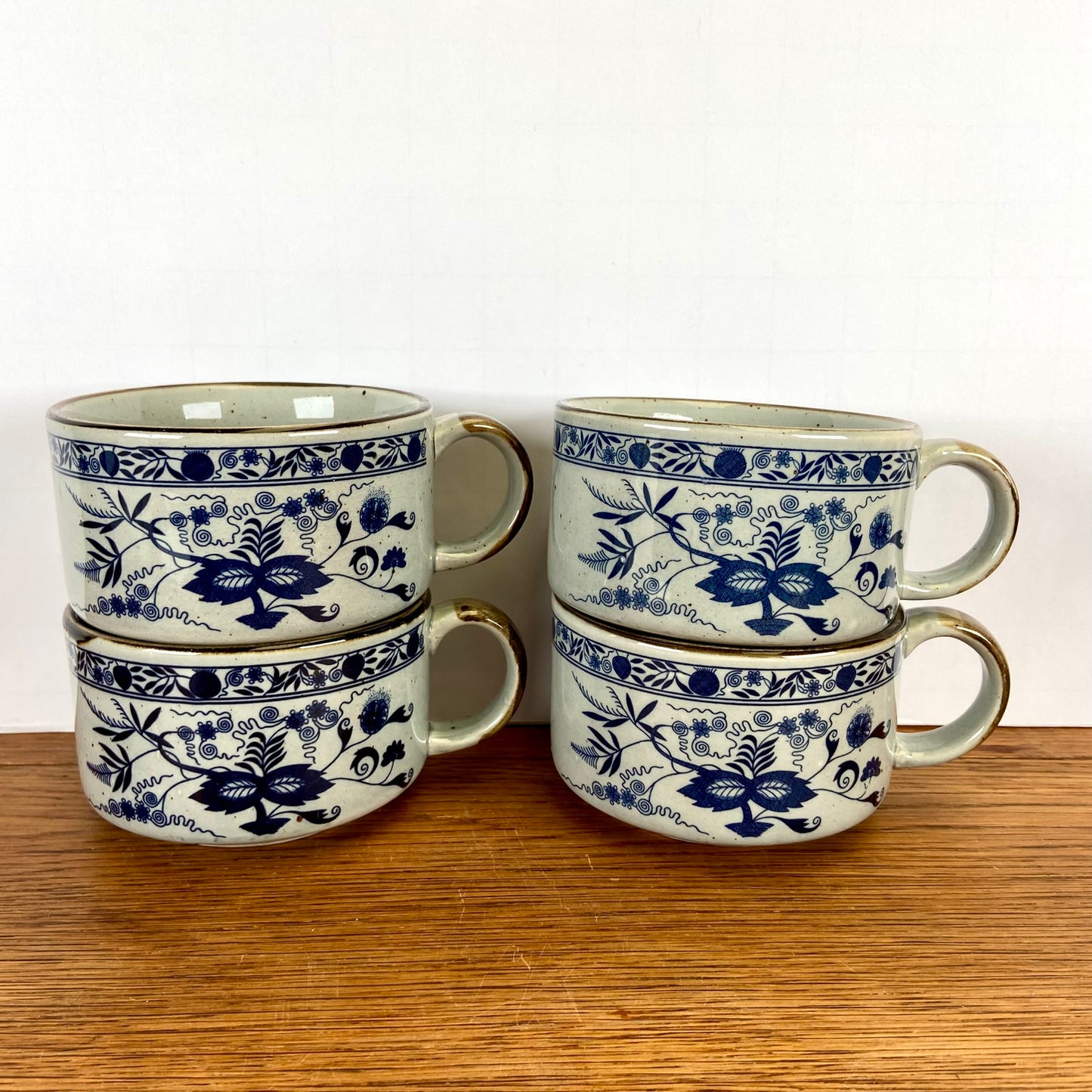 4 vintage soepkomen blauw