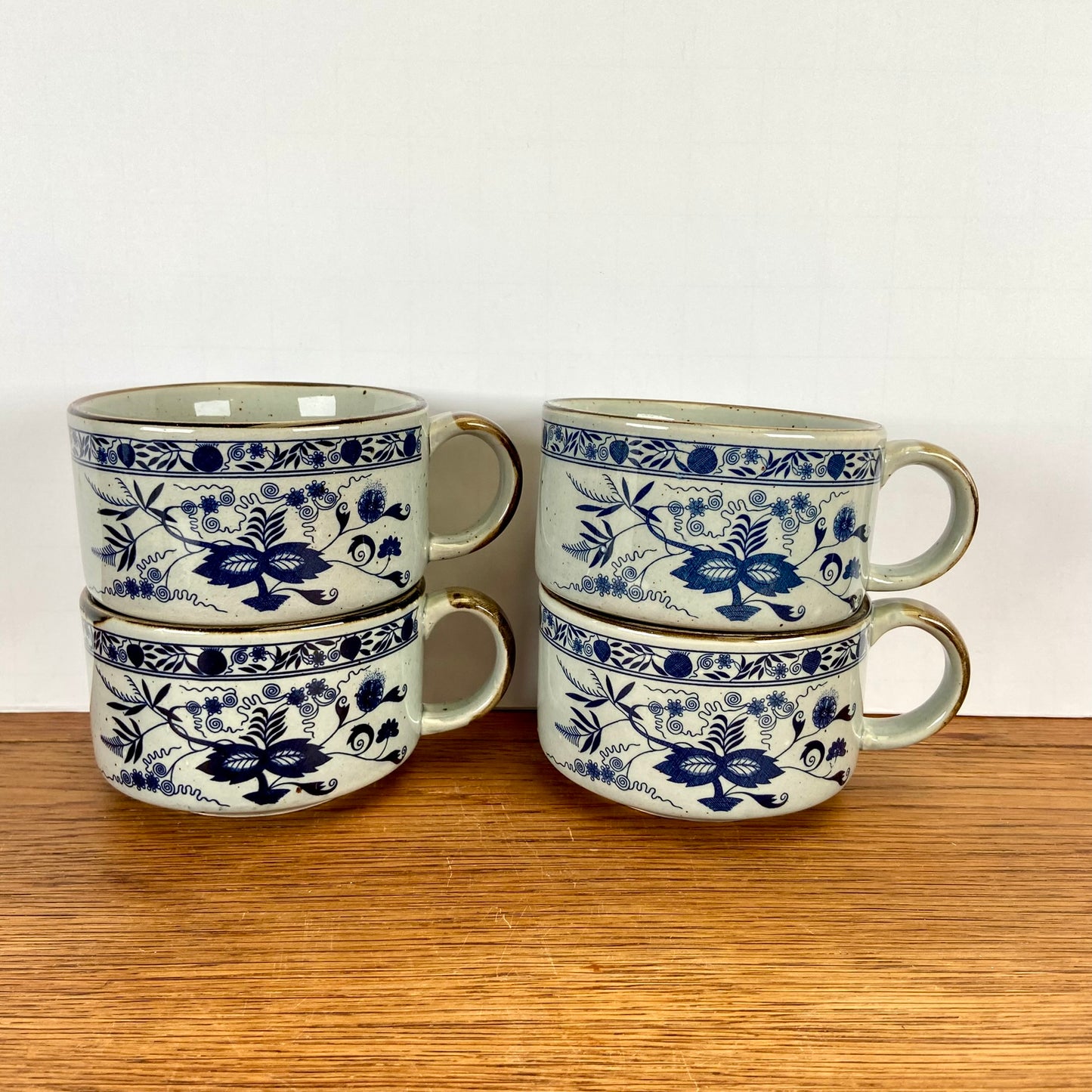 4 vintage soepkomen blauw
