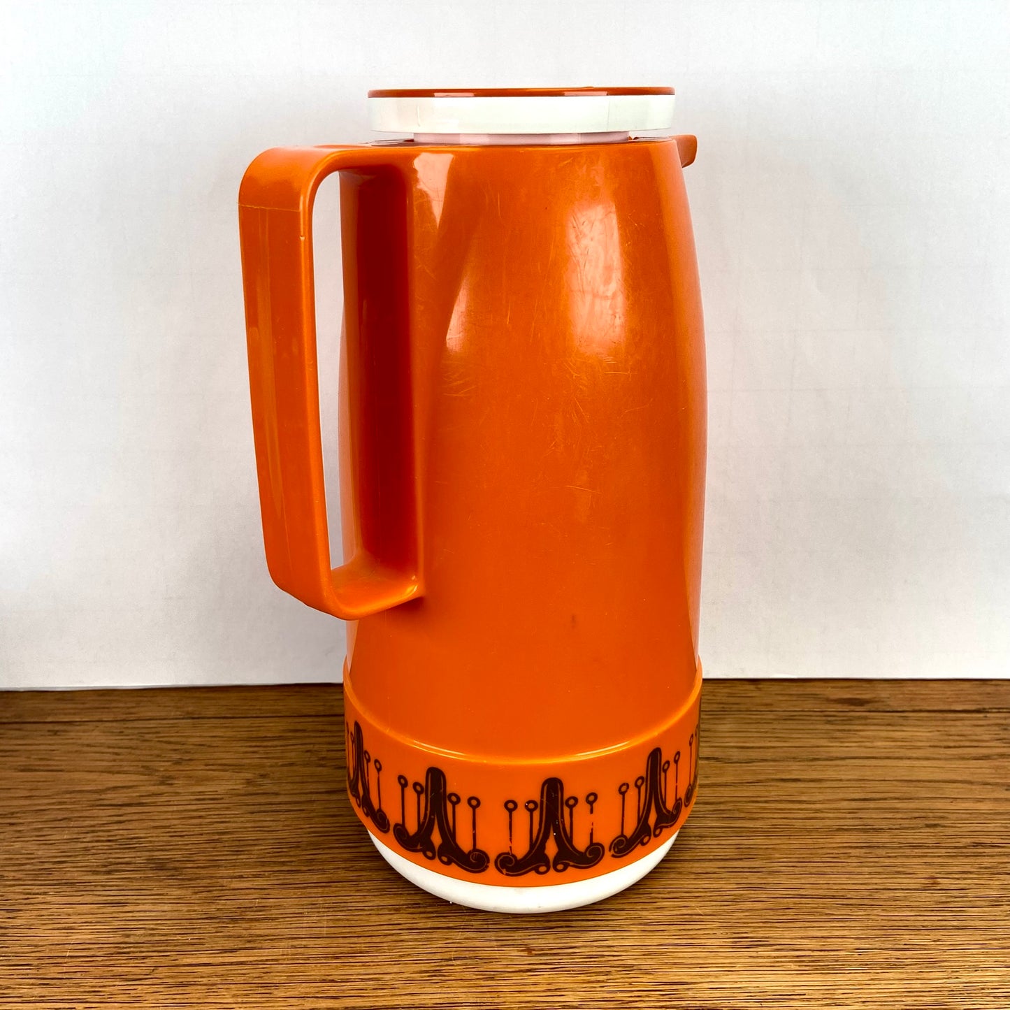 Vintage thermoskan oranje