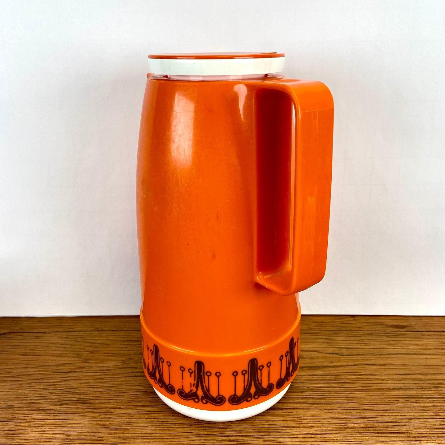 Vintage thermoskan oranje