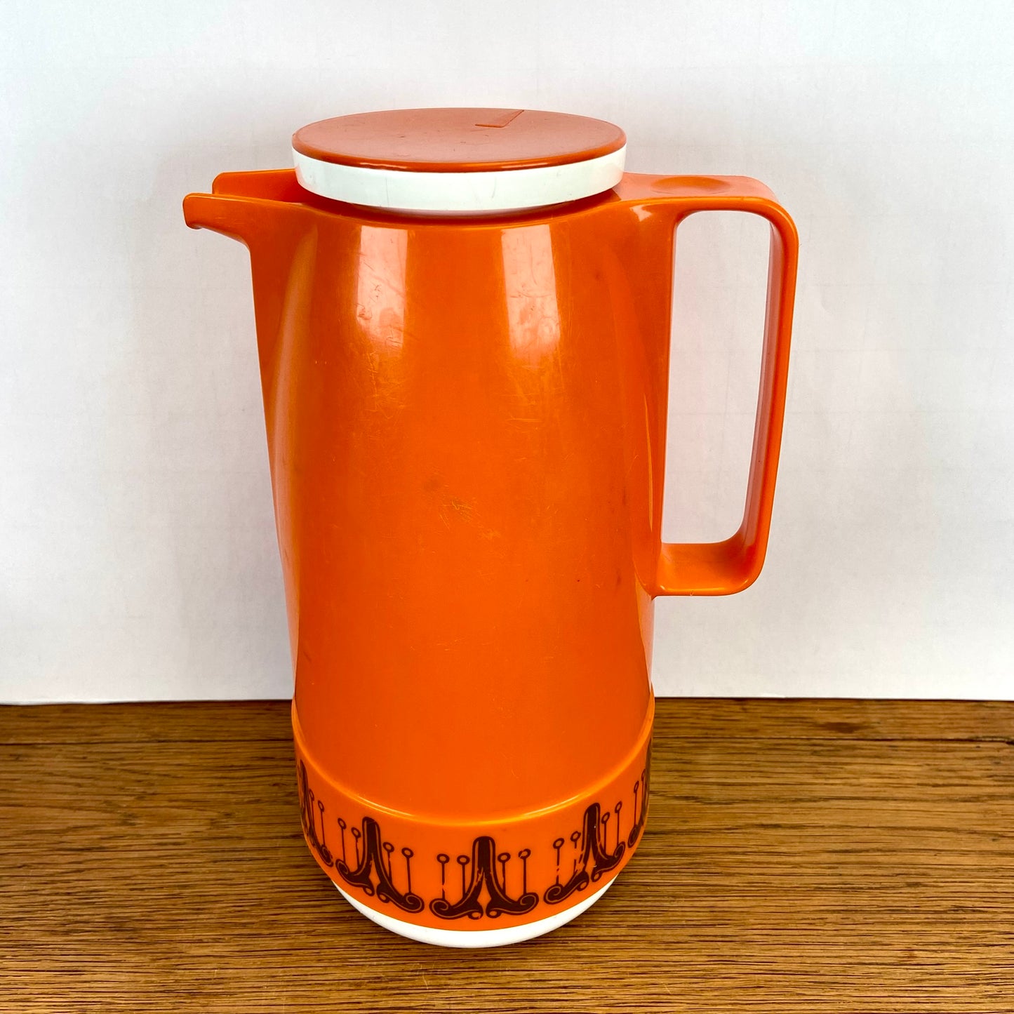 Vintage thermoskan oranje