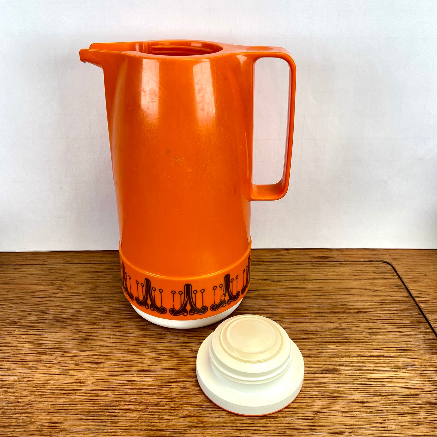 Vintage thermoskan oranje