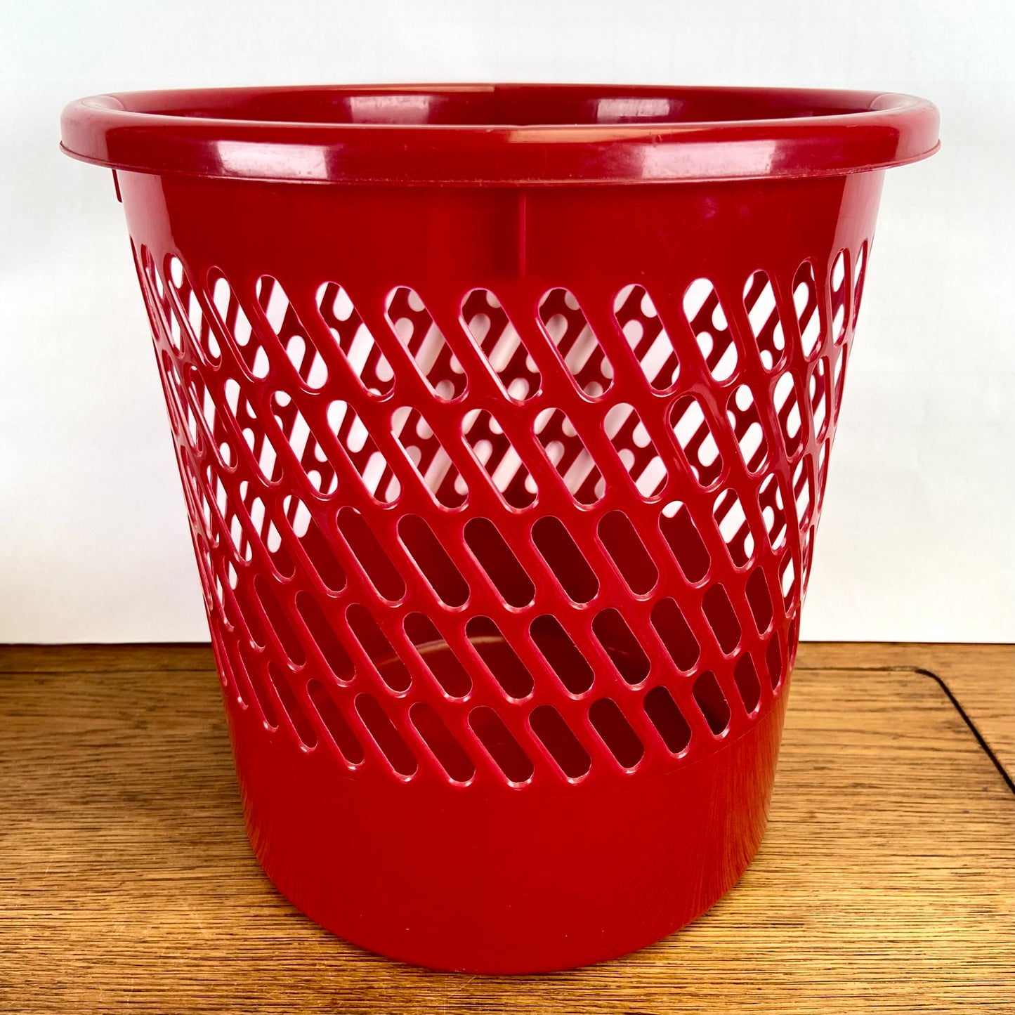 Vintage plastic prullenbak rood