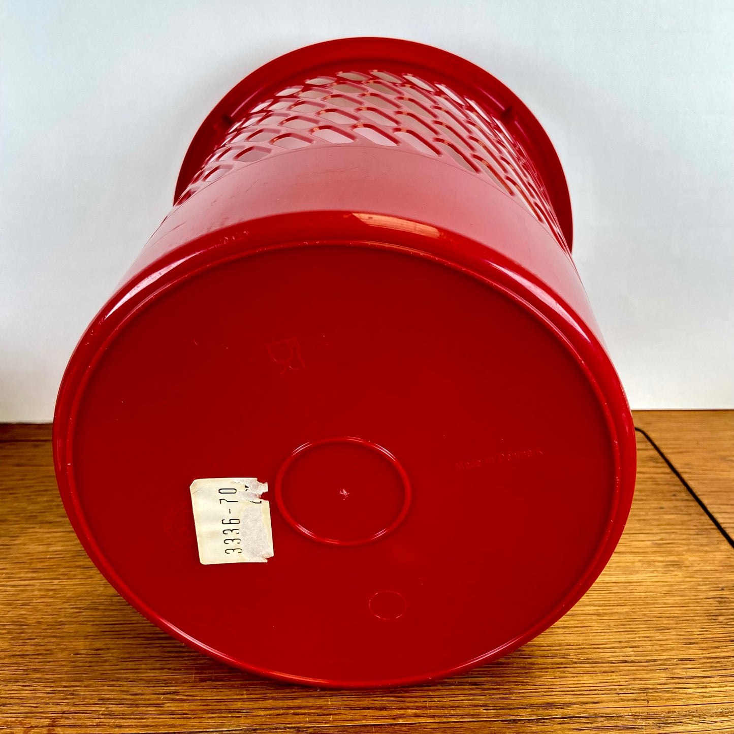 Vintage plastic prullenbak rood