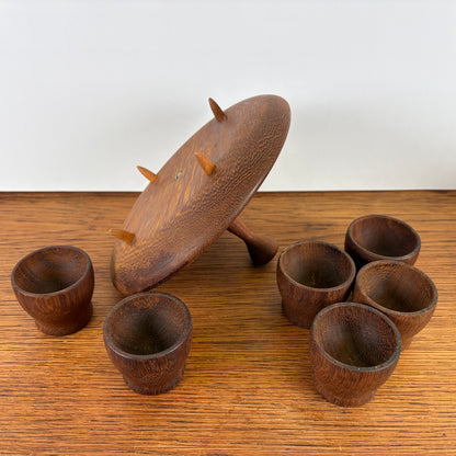 Vintage houten eierdopjes met houder
