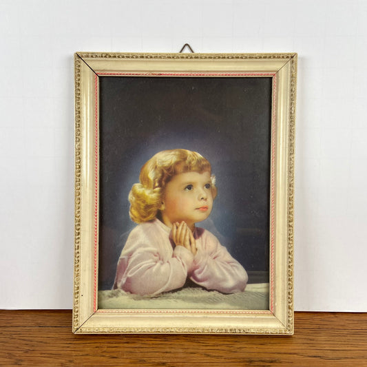 Vintage schilderijtje biddend meisje
