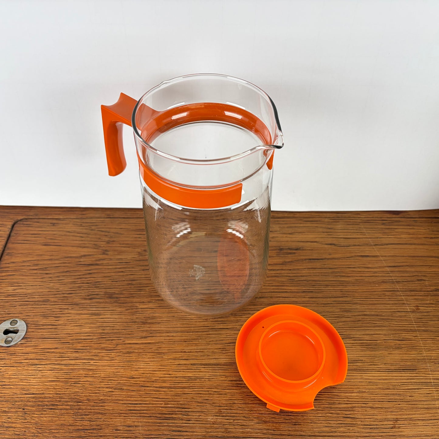 Vintage glazen waterkan