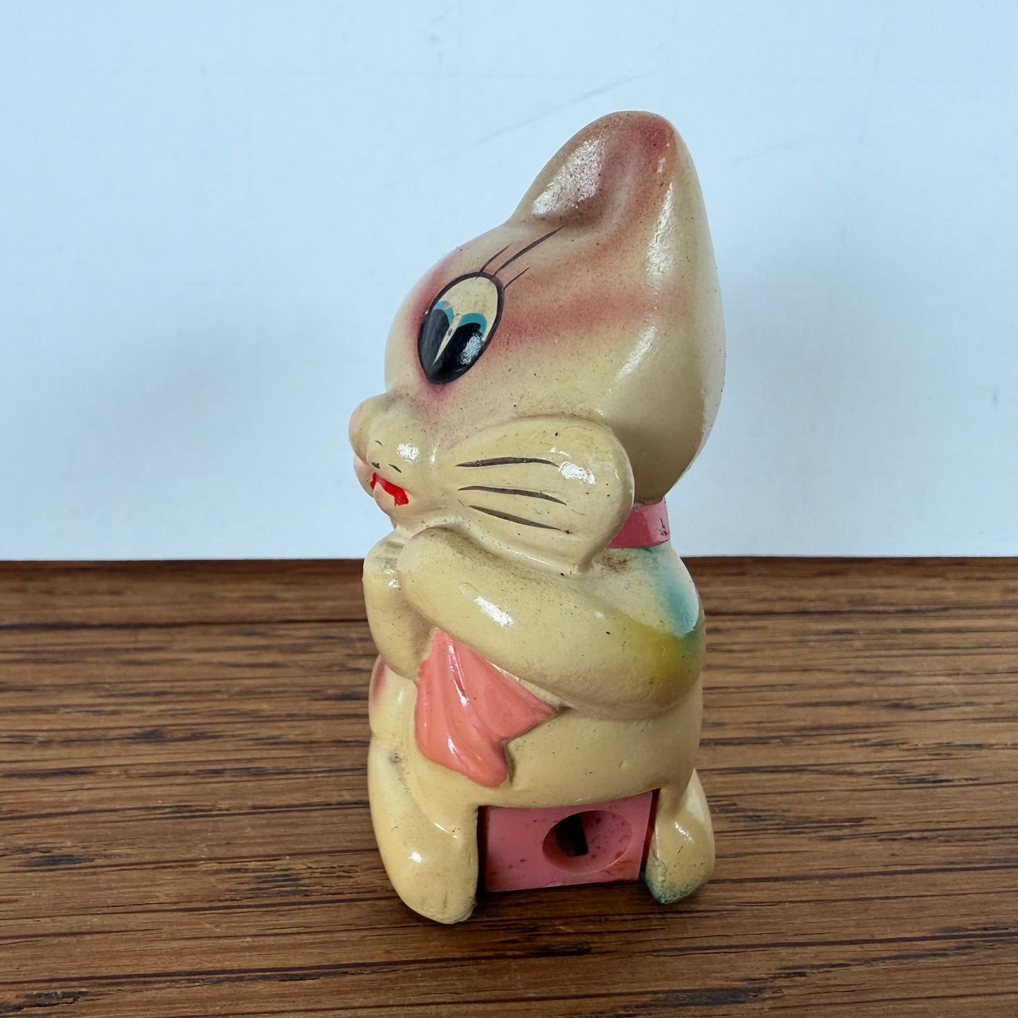 Vintage puntenslijper kat