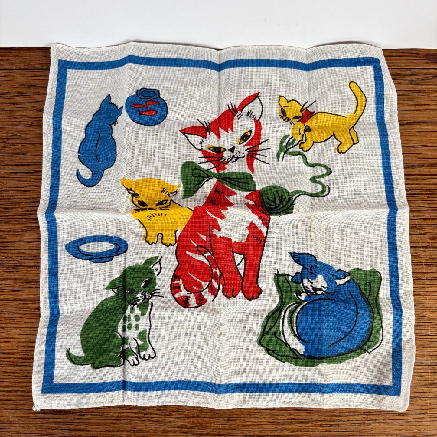 Vintage kinderzakdoekje katten
