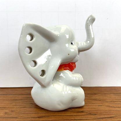 Vintage oorbellen houder olifant