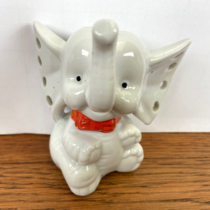 Vintage oorbellen houder olifant