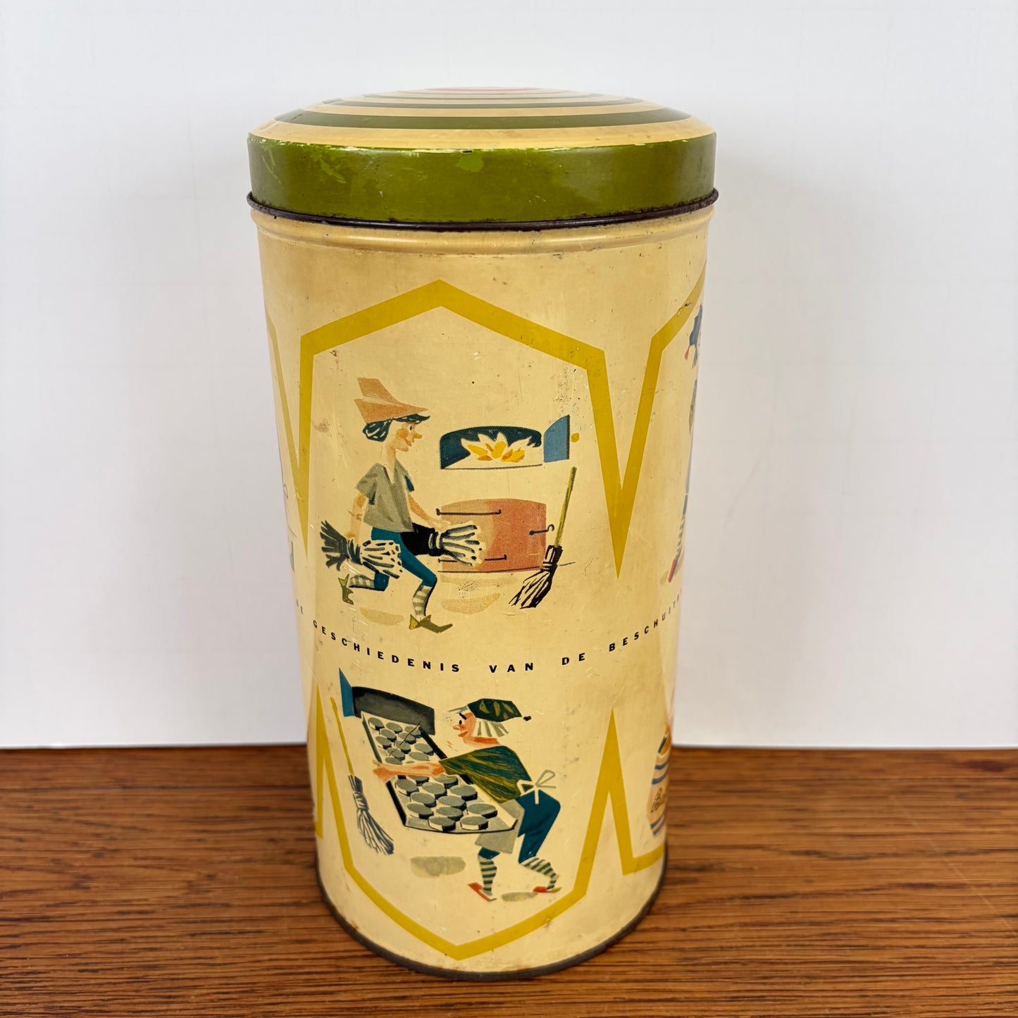 Vintage beschuitbus Hille