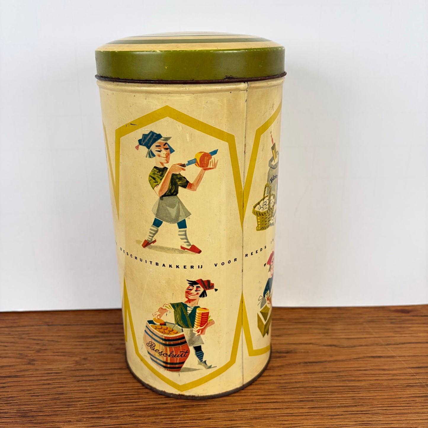 Vintage beschuitbus Hille