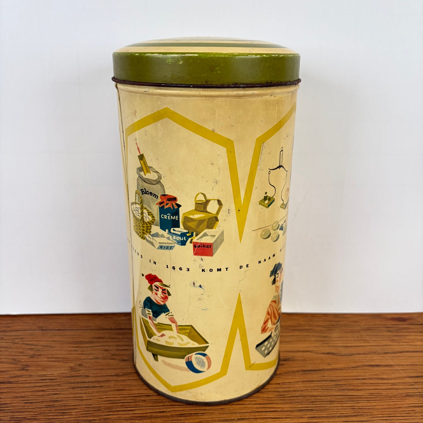 Vintage beschuitbus Hille