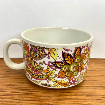 Vintage soepkom bloemen