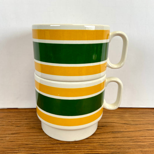 2 vintage soepkommen geel groen