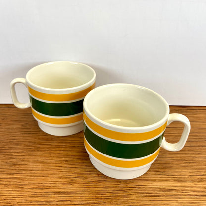 2 vintage soepkommen geel groen