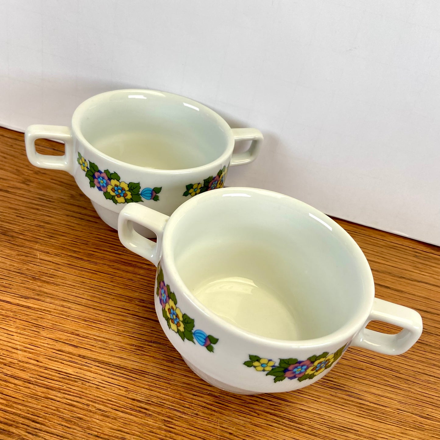 2 vintage soepkommen bloemetjes