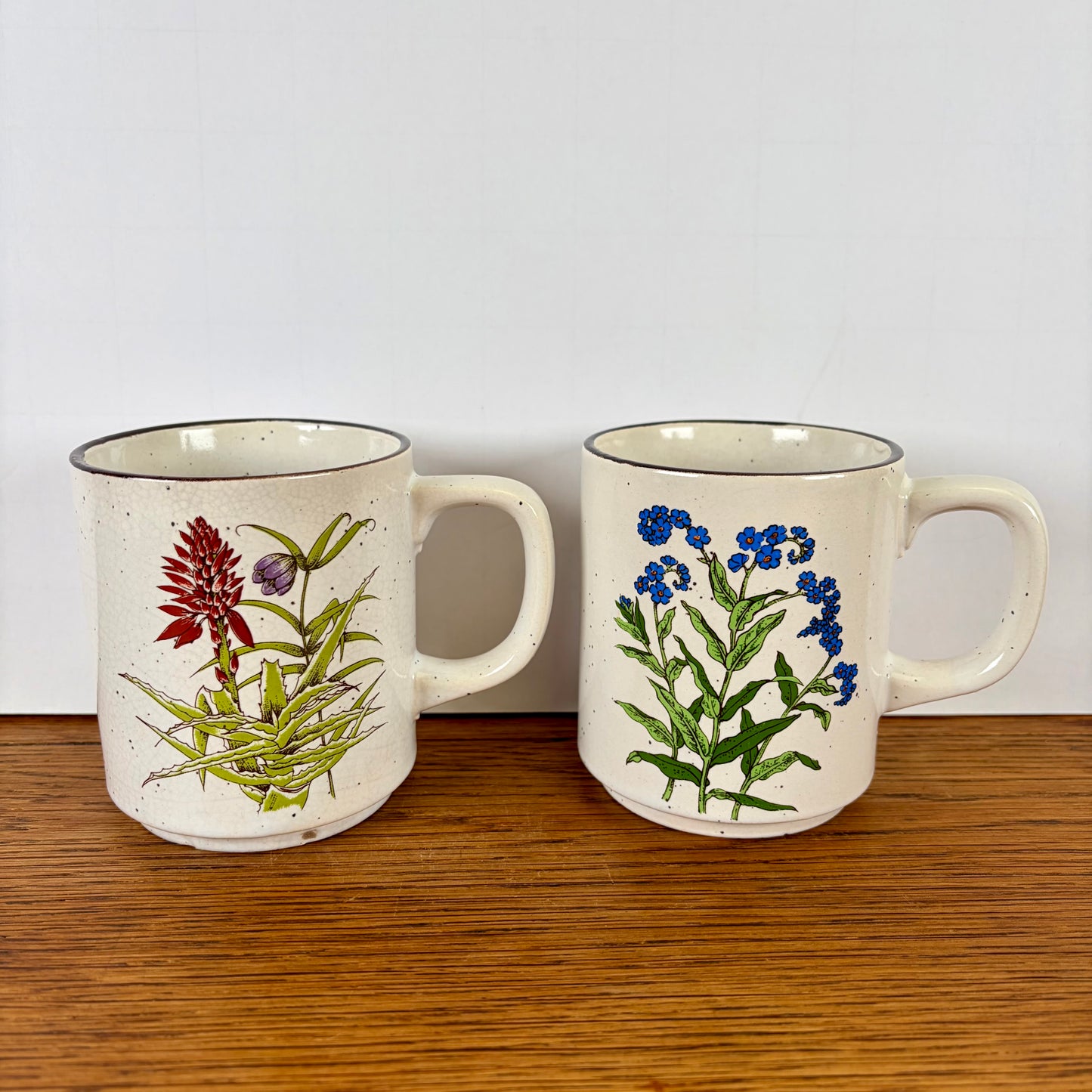 Vintage wilde bloemen mokken