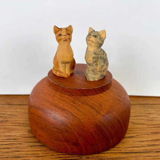 Houten katten duo