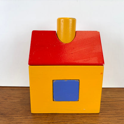 Houten blokken puzzel huisje