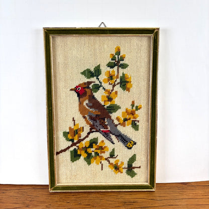 Vintage geborduurd schilderijtje vogel