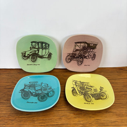 Vintage schaaltjes oldtimers pastelkleur