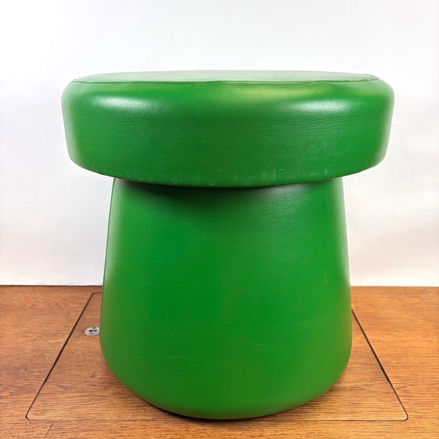 Vintage groene poef met opbergruimte