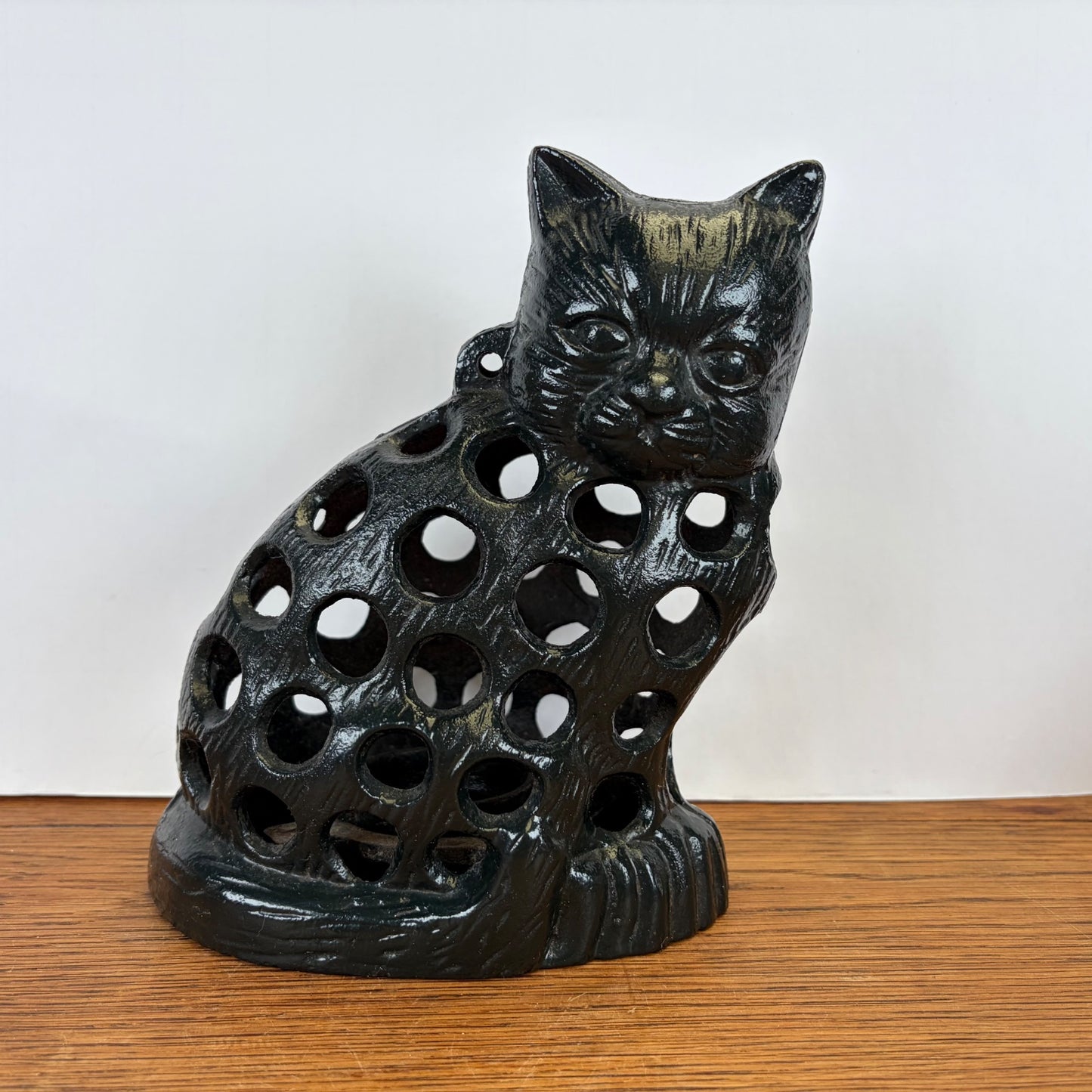 Vintage gietijzeren kat