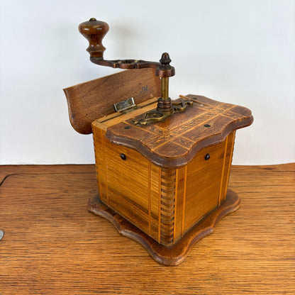 Vintage houten koffiemolen