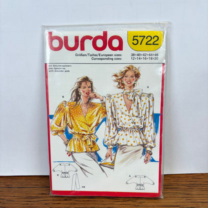 Vintage Burda knippatroon 5722 blouse