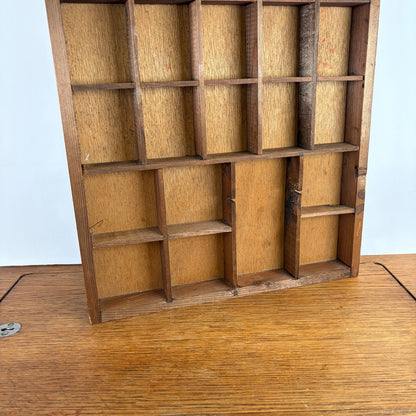 Vintage houten letterbak huisje