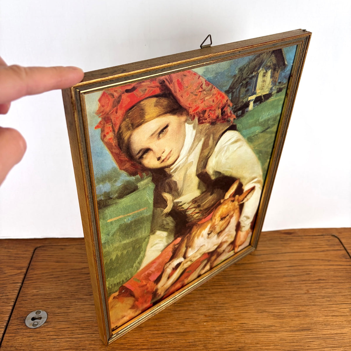 Vintage schilderijtje dame met geitje