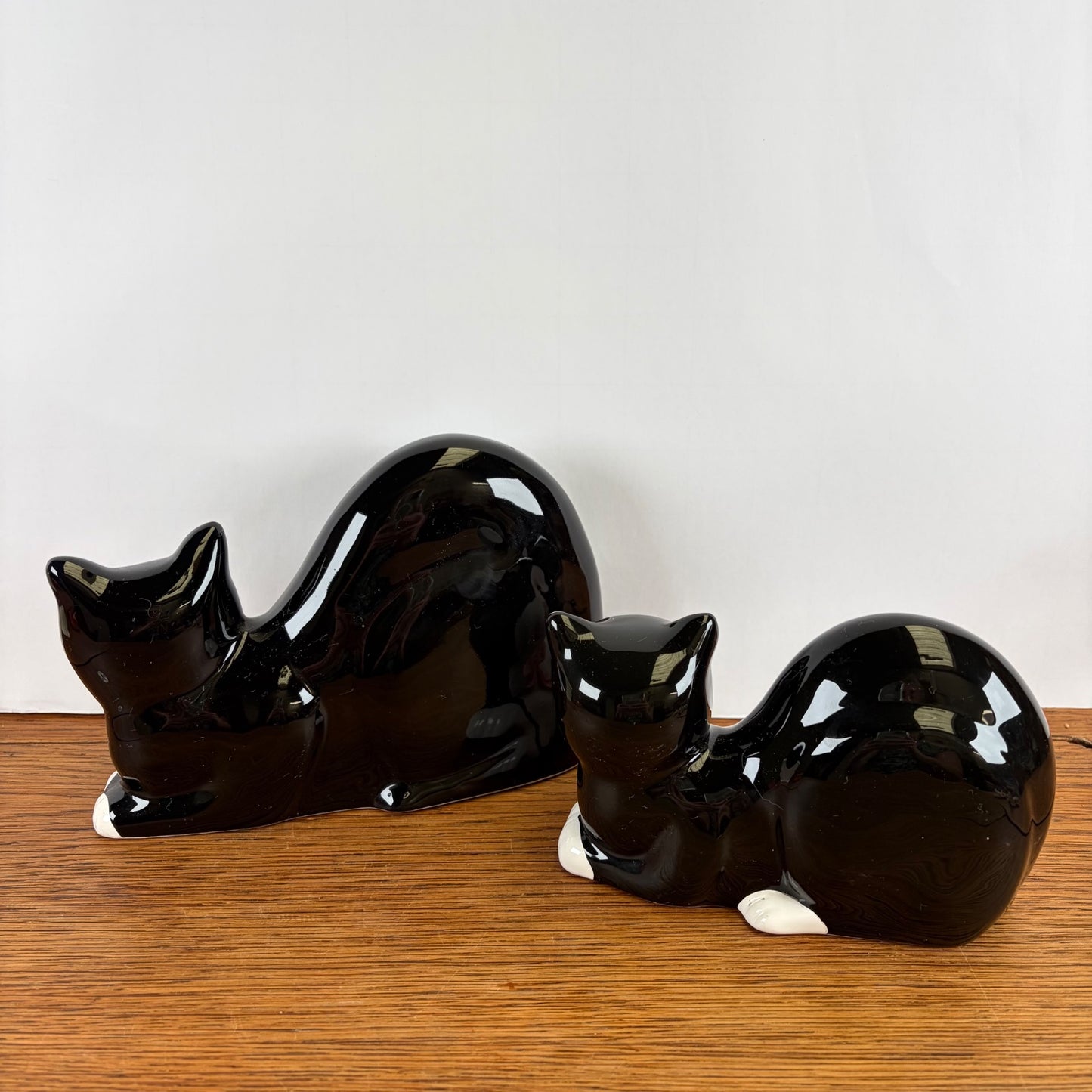 Vintage katten zwart-wit met roze strikje