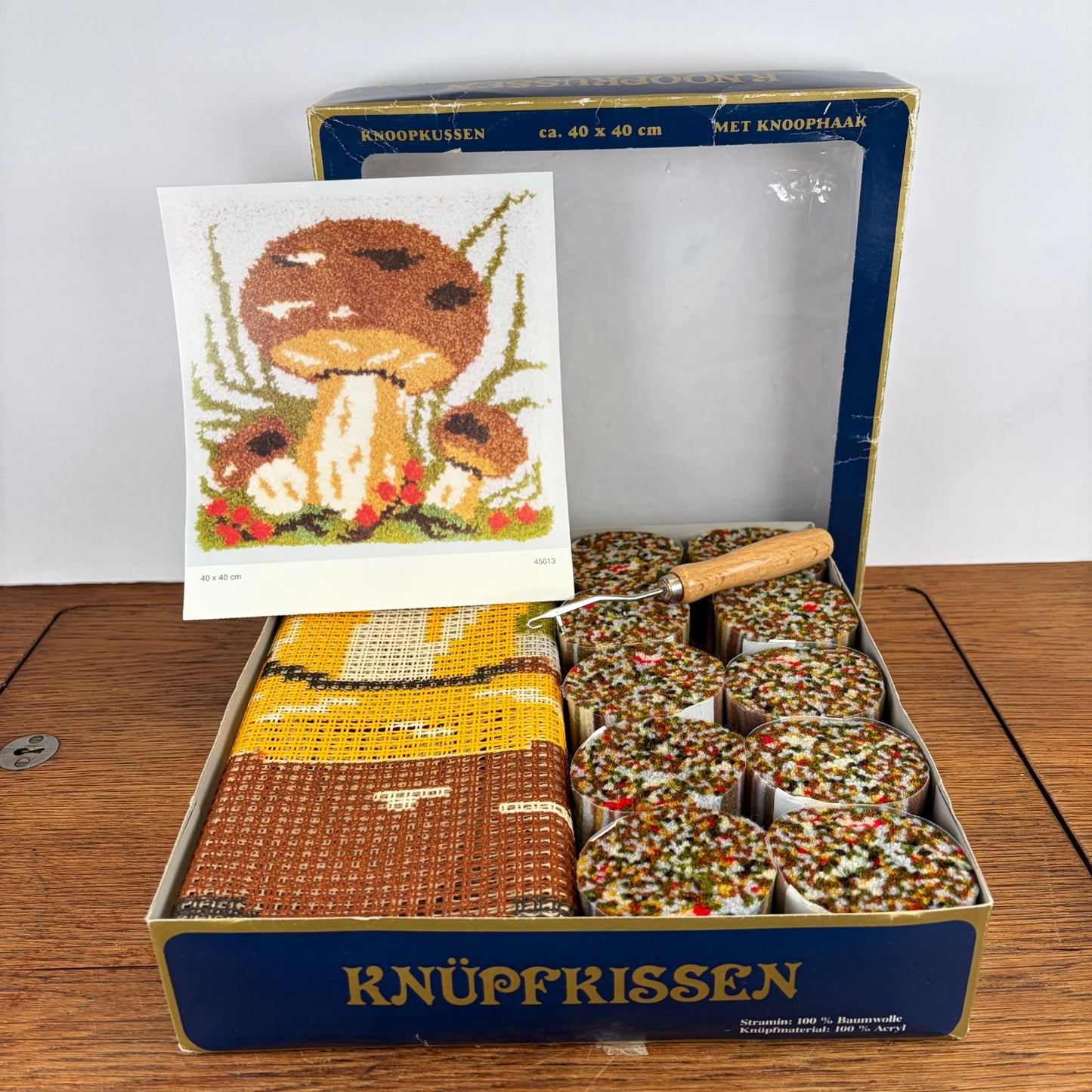 Vintage knoopkussen pakket paddenstoel 40x40 cm