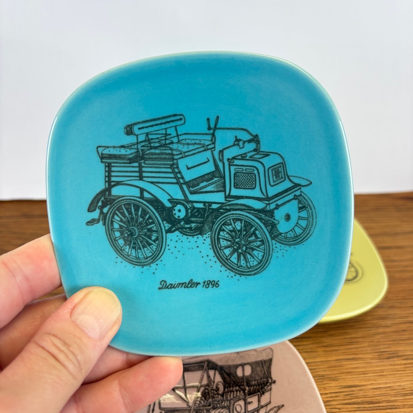 Vintage schaaltjes oldtimers pastelkleur