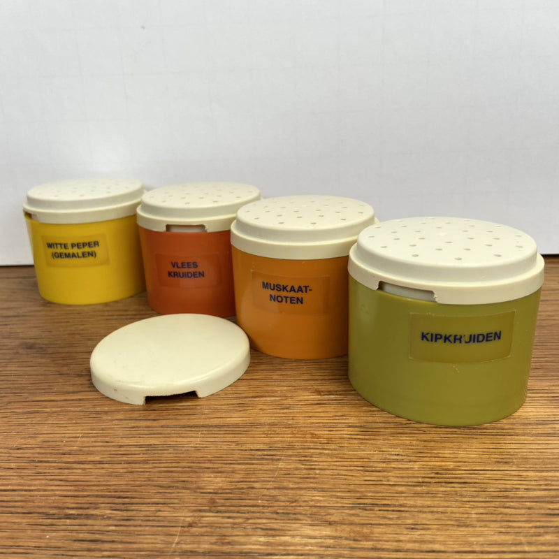 Vintage tupperware kruidentoren