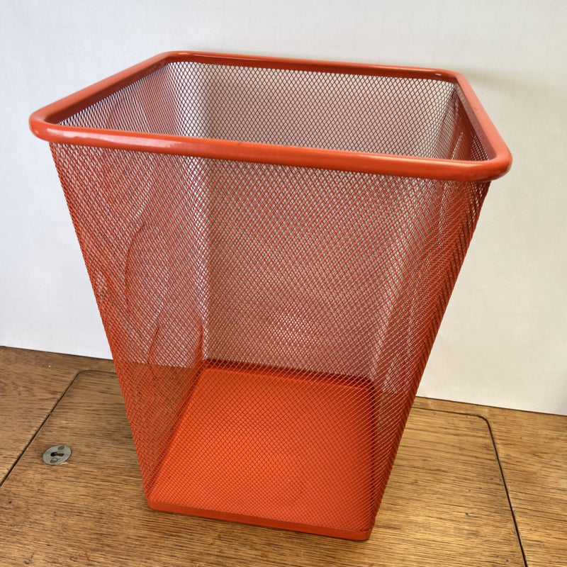 Vintage metalen prullenbak Ikea – Tres' Vintage Vintage metalen prullenbak Ikea – Tres' Vintage