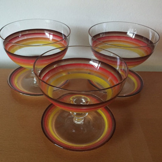 3 vintage cocktail dessert glazen, rood oranje geel