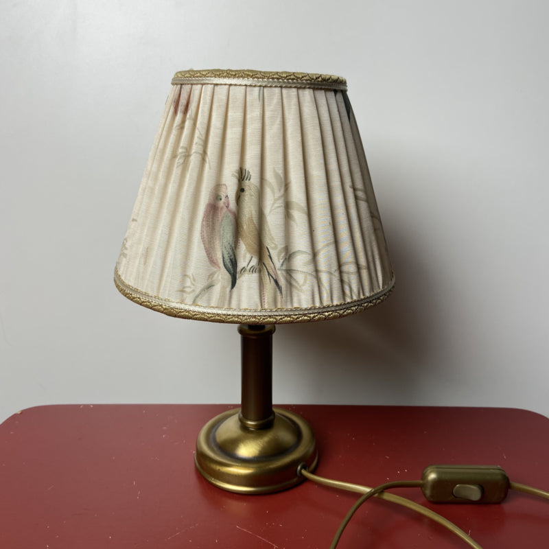 Vintage lamp met vogelprent