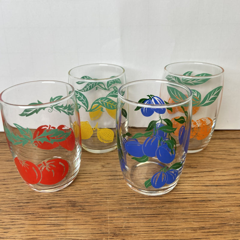 Vintage glaasjes met fruitmotief