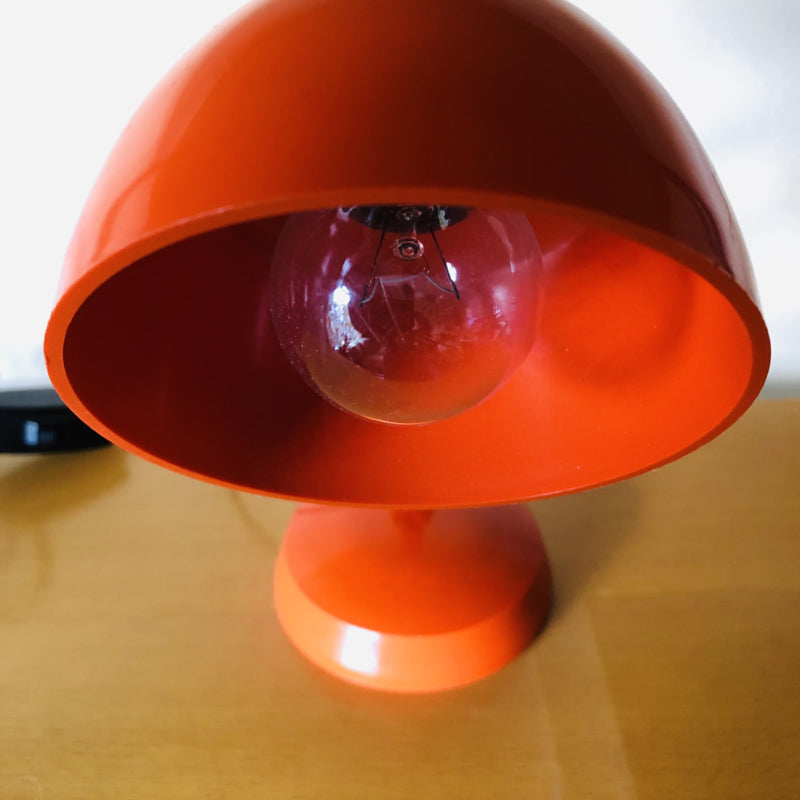 Vintage oranje lampje