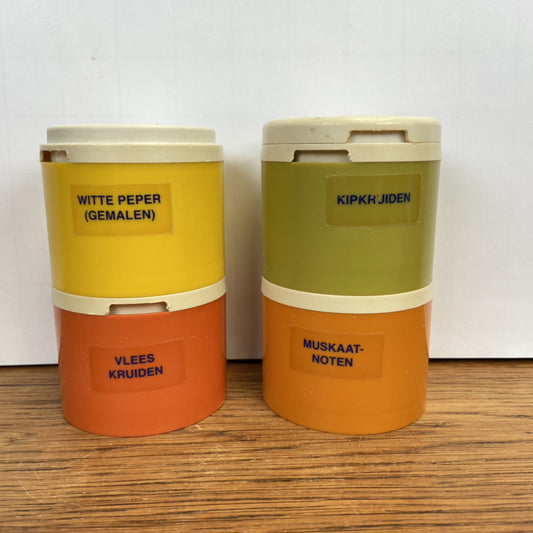 Vintage tupperware kruidentoren