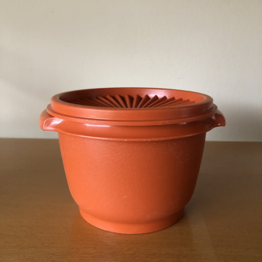 Vintage tupperware bakje oranje