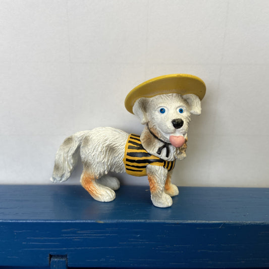 hondje met hoed
